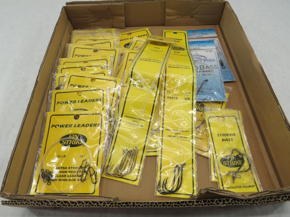 (20+/-) Fin Strike Salt Water Power Lurers & Hooks (1 of 12)