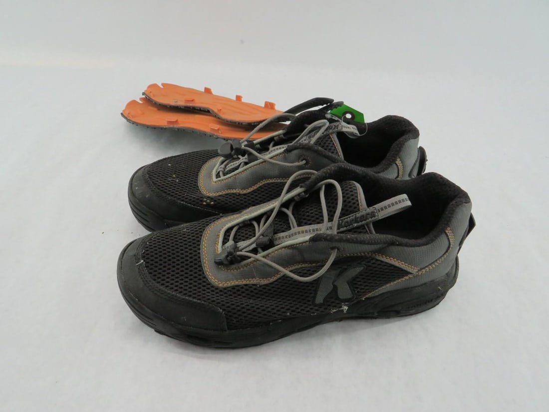 Korkers Wading Shoes: Size: 12 Men, W/ (2) sets of soles 