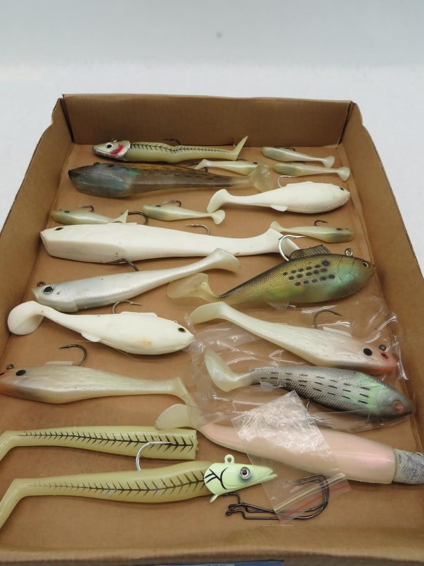 (19) Salt Water Soft Tail Paddle Lurers - 7