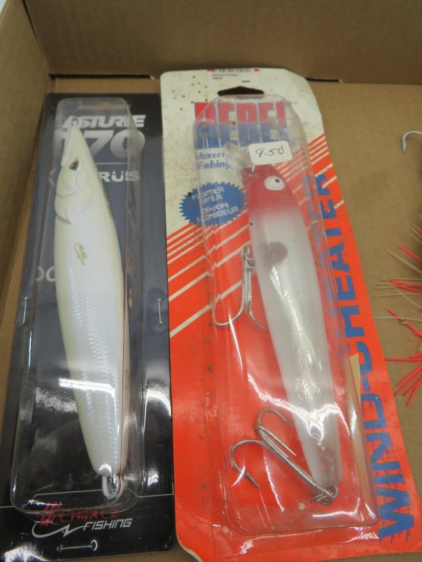 (4) Salt Water Plug Lurers W/ Tools - 2