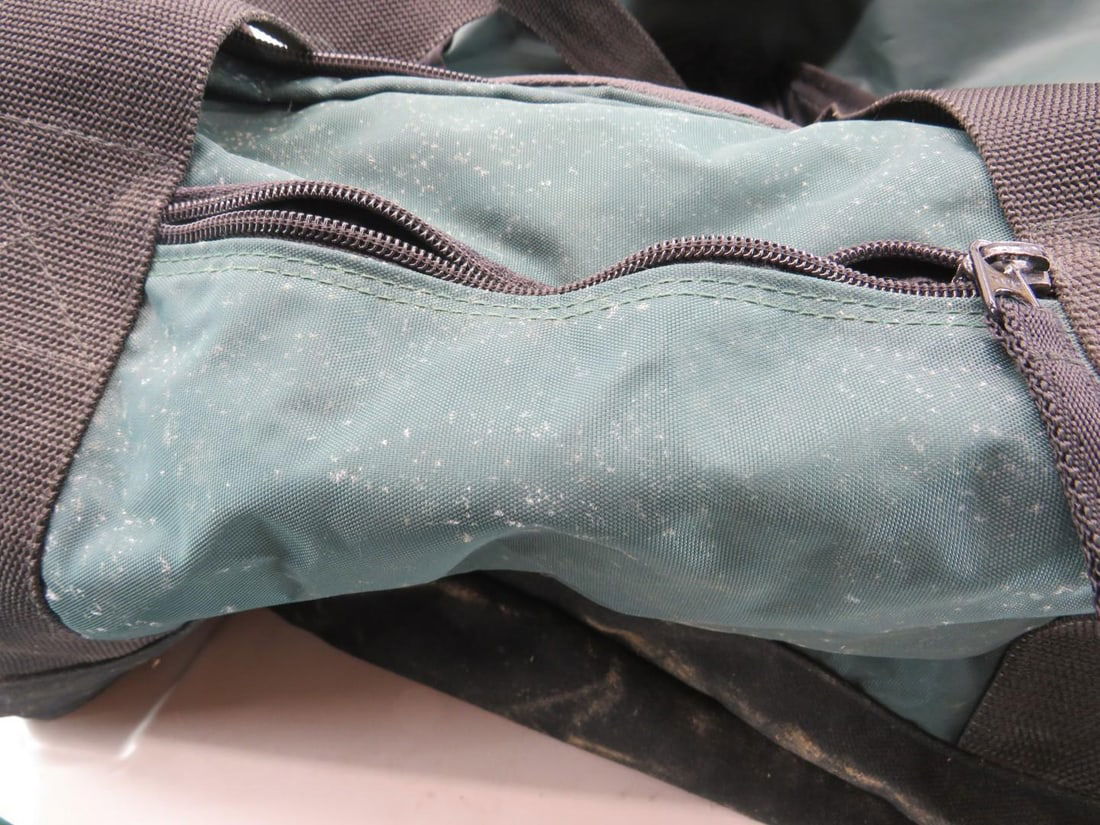 Igloo Cooler & Canvas Tote Bag - 11