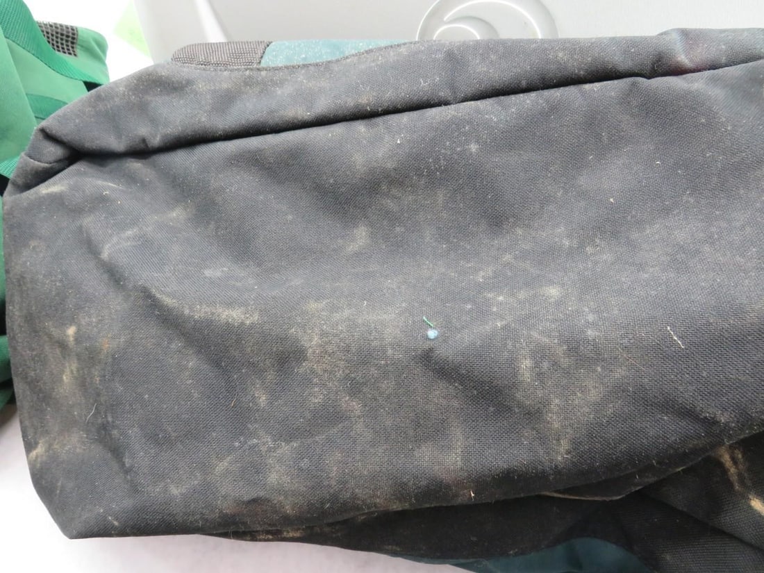 Igloo Cooler & Canvas Tote Bag - 13