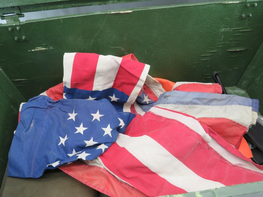 Wooden U.S. Army Footlocker - 17