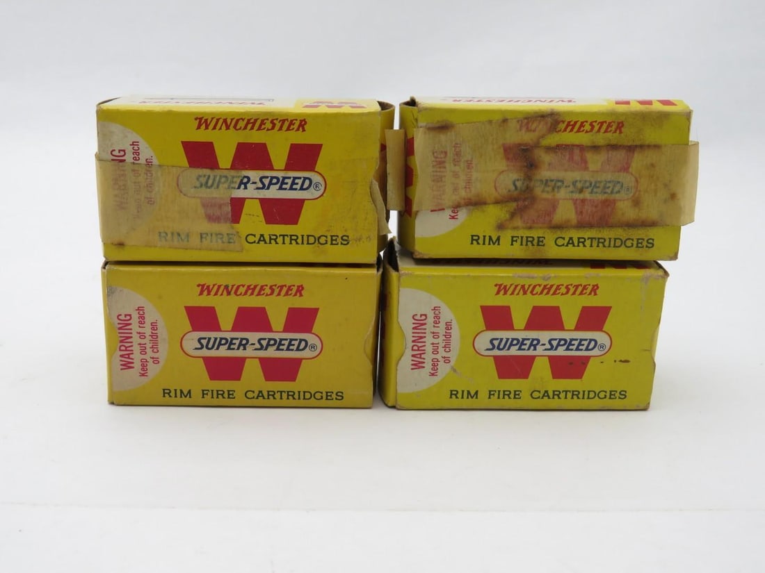 (4) Vintage Boxes Winchester Super Speed .22 Cartridges: Magnum rimfire jacketed hollow points (118+/-) Cartridges, (2) Boxes are taped shut 