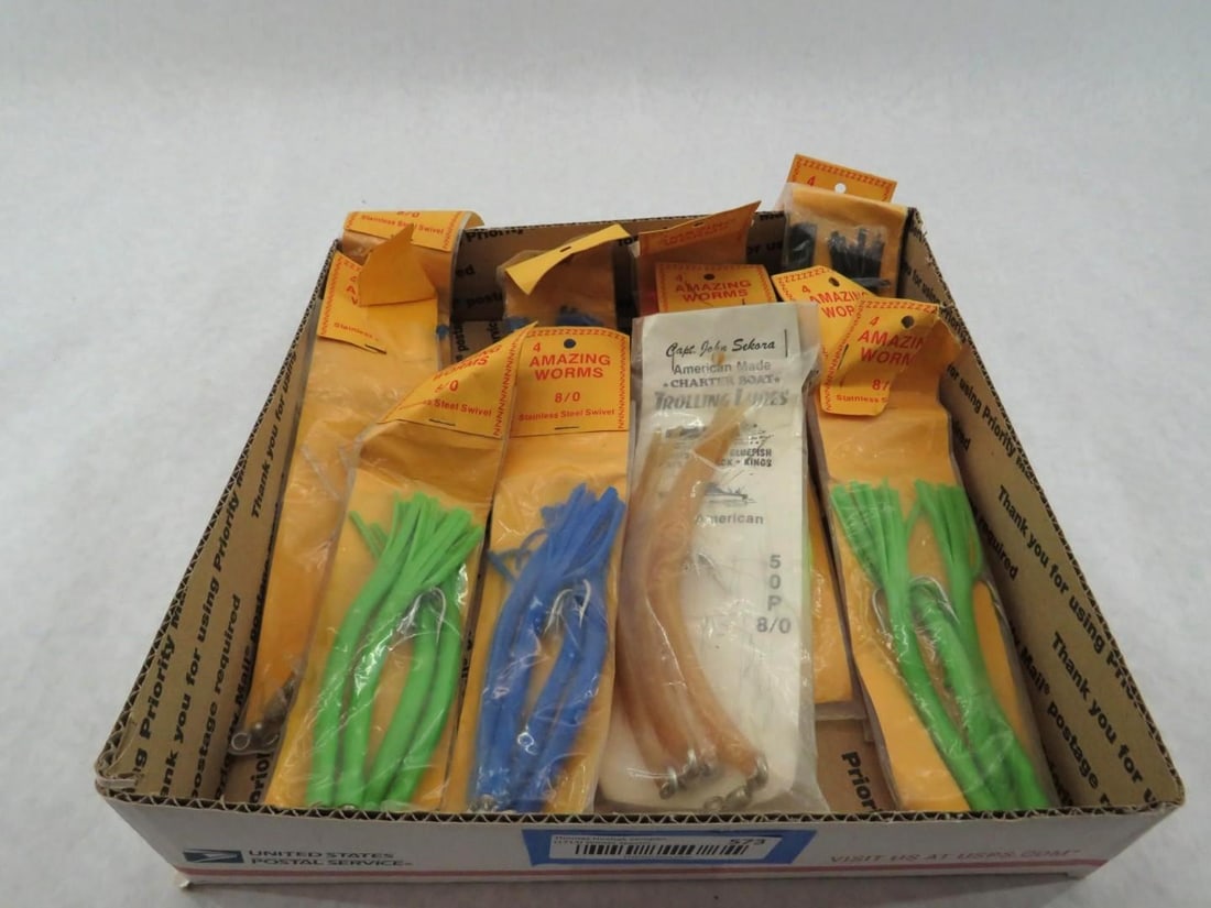 (42+/-) Amazing Worm Trolling Lures (1 of 7)
