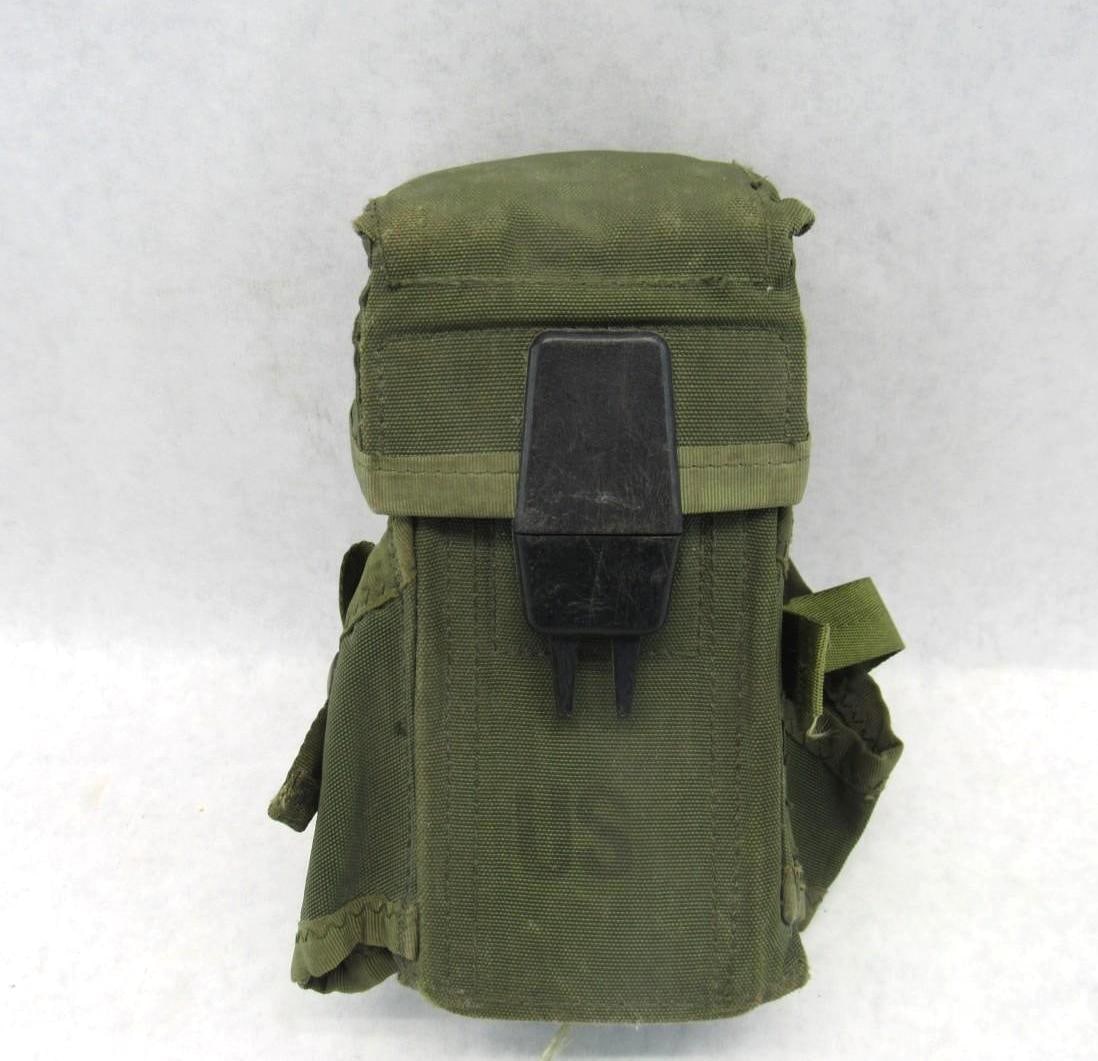 Vintage U.S. Army Issue Magazine Pouch w/(3) M16 5.56 Magazines: 30rd, Vietnam War Period, *Restricted 