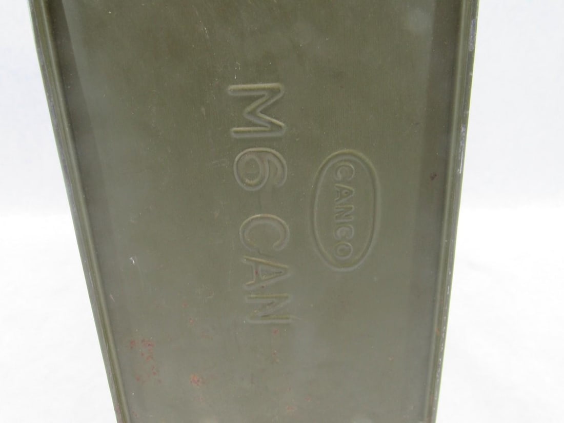 (800) .30 Carbine Cartridges in Vintage Spam Can - 8