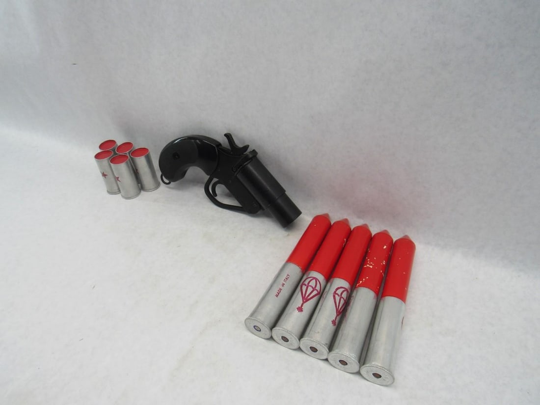 Flare Gun w/ Flares - 3