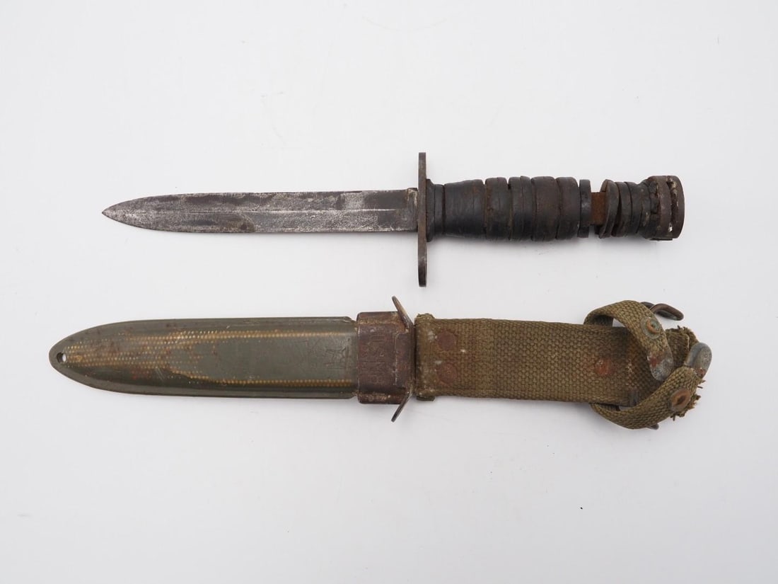 U.S. M4 Bayonet w/ U.S. M8 Sheath - 2