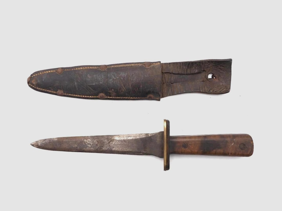 WWII Fighting Knife w/ Leather Sheath (1 of 6)