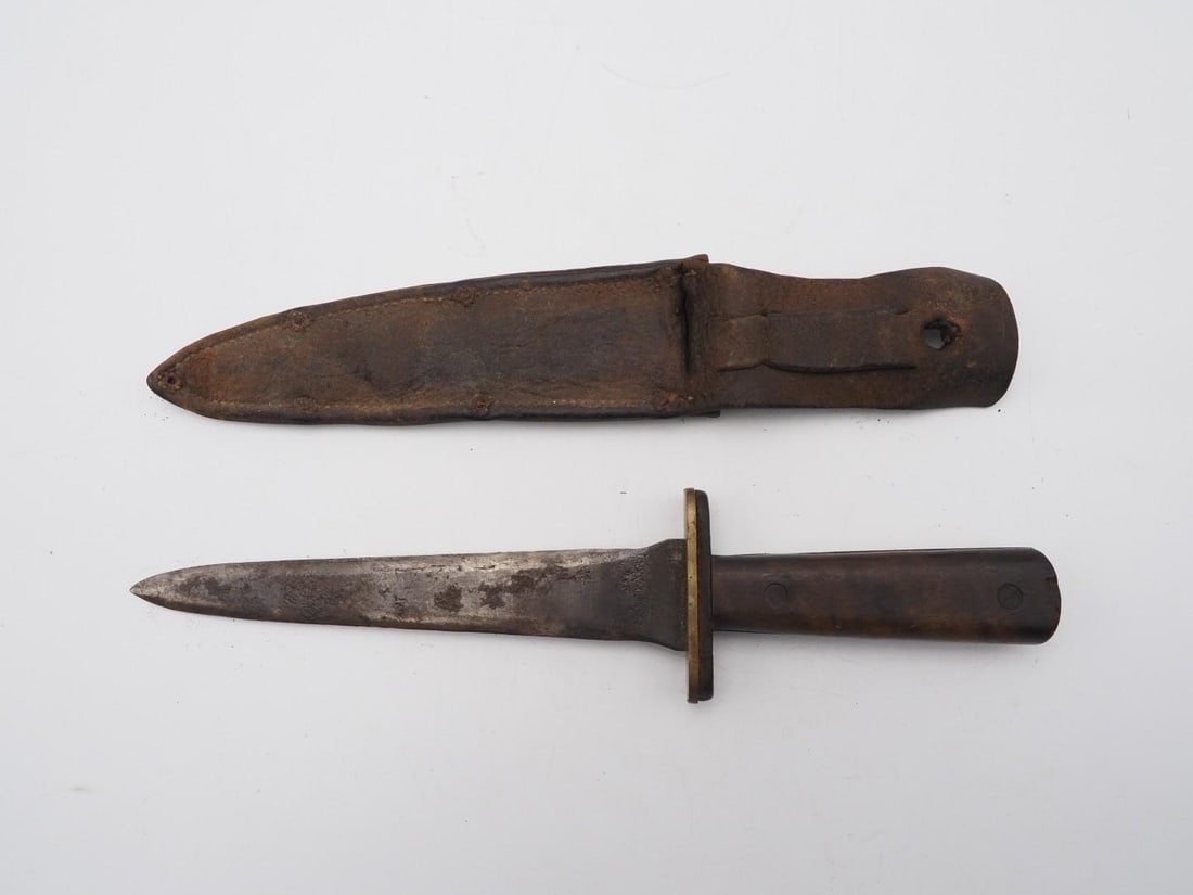 WWII Fighting Knife w/ Leather Sheath - 3