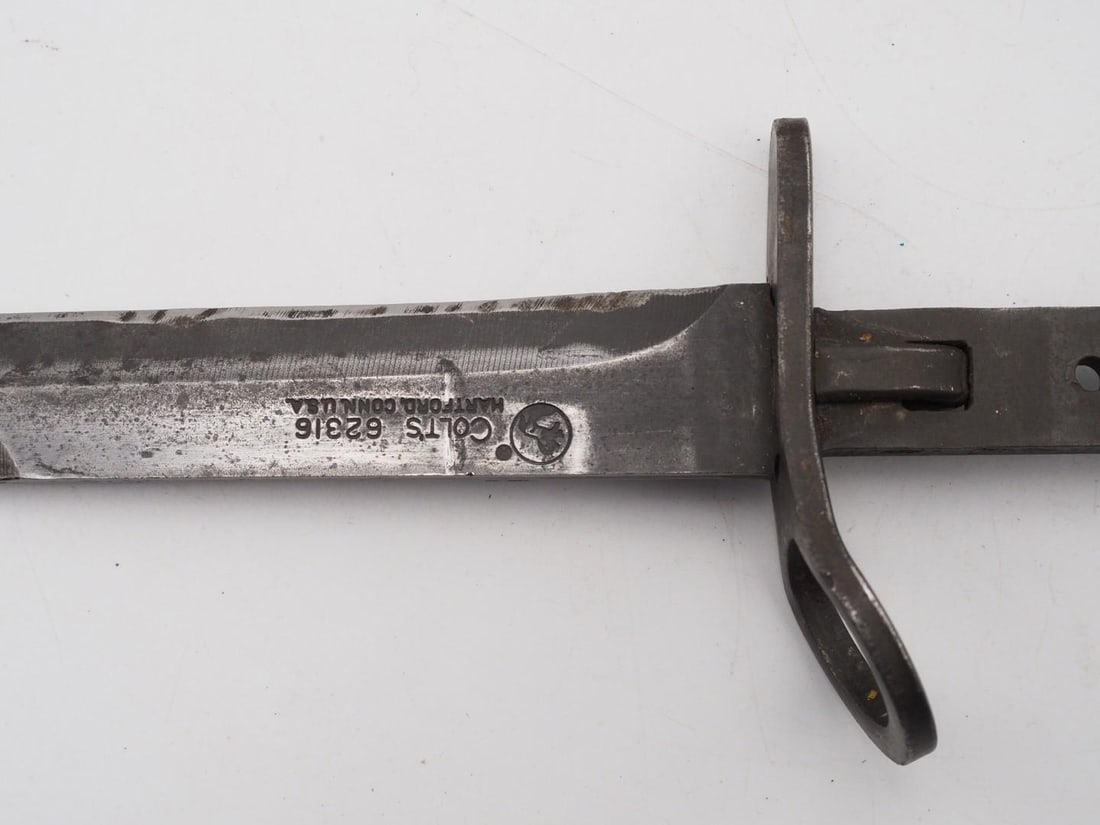 U.S. M7 Knife Colt's 62316 w/ U.S. M8A1 Sheath - 4