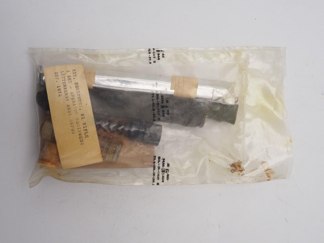 M1 Rifle Operator Equipment Cleaning Kit - 2