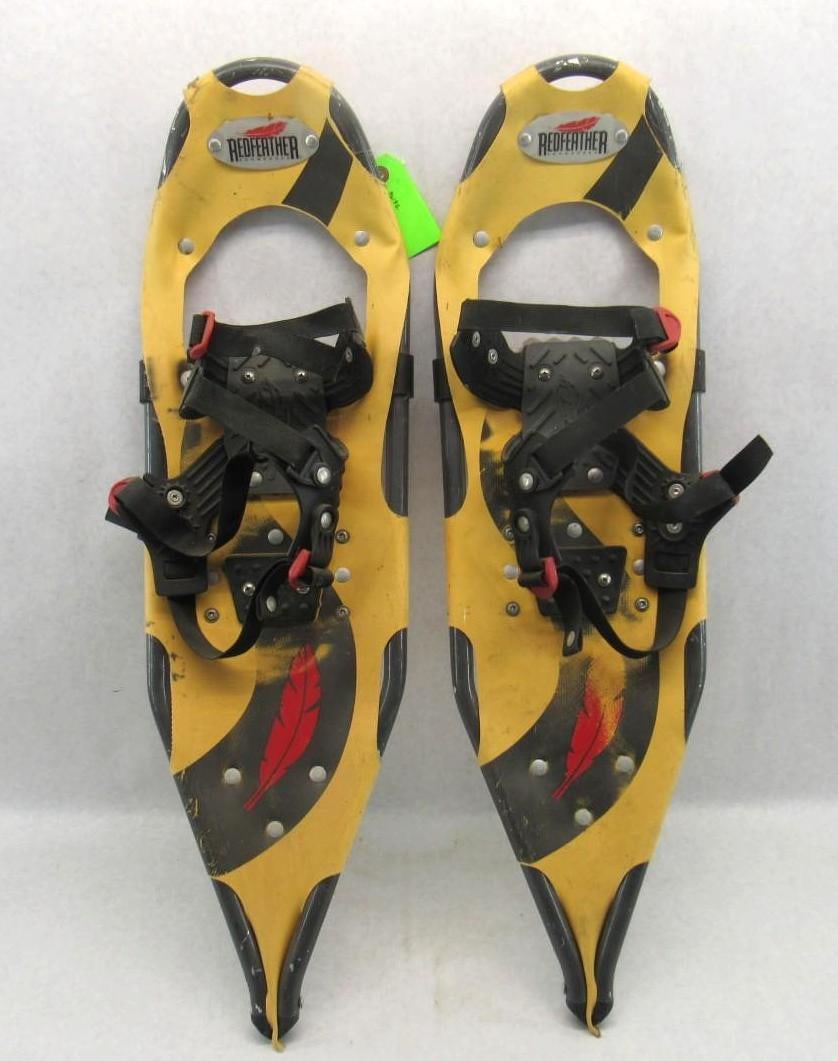 Redfeather Aluminum Snowshoes: 9"x30"L 