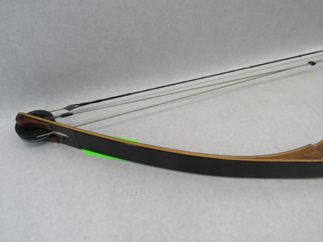 Vintage Jeffery "The Regal" 40.5 Compound Bow - 13