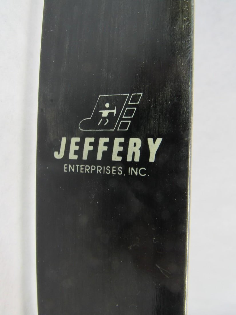 Vintage Jeffery "The Regal" 40.5 Compound Bow - 6