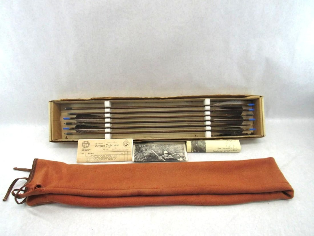 Vintage Dan Quillian's Archery Traditions Long Bow w/Arrows - 3