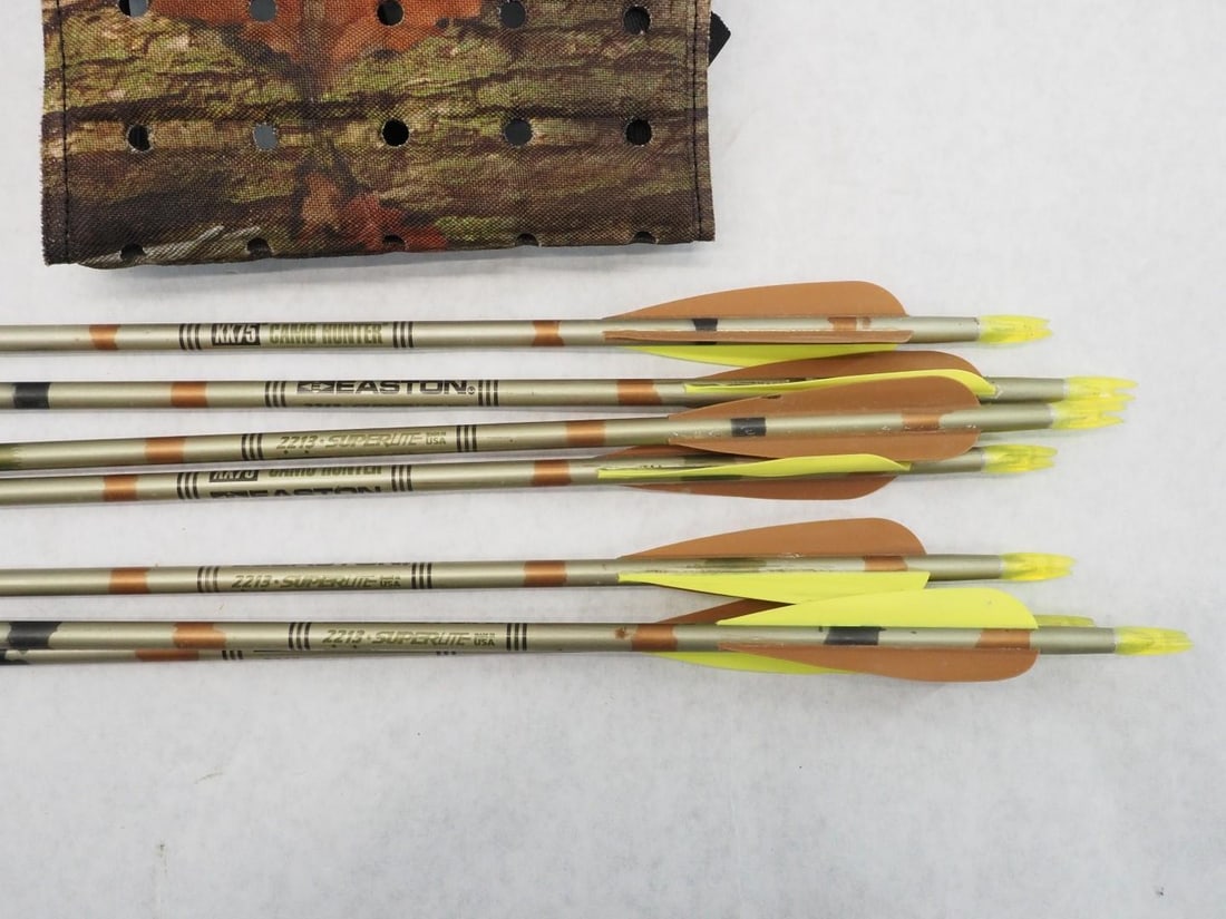 Fred Bear Compound Bow w/ Bag - 6