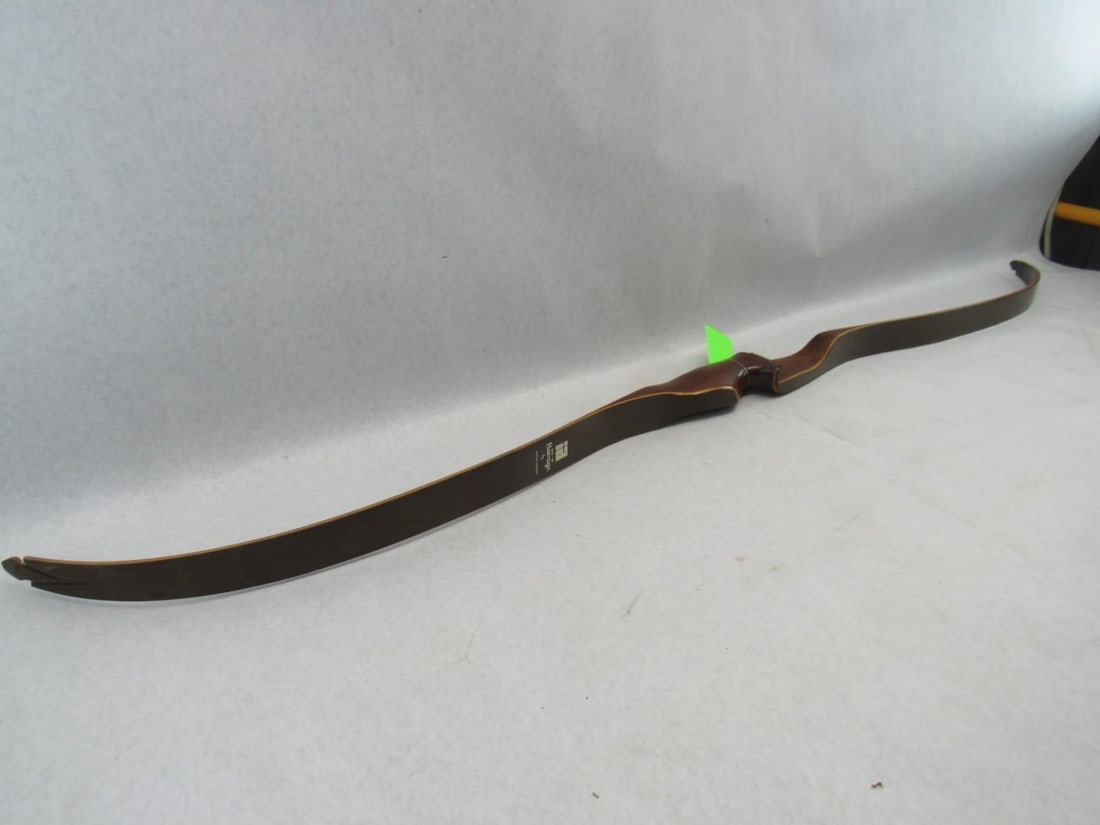Vintage Indian Archery "Savage" Recurve Bow - 3