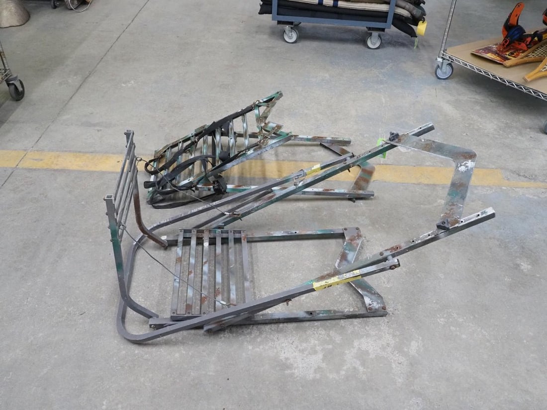 Climbing Tree Stand (1 of 6)