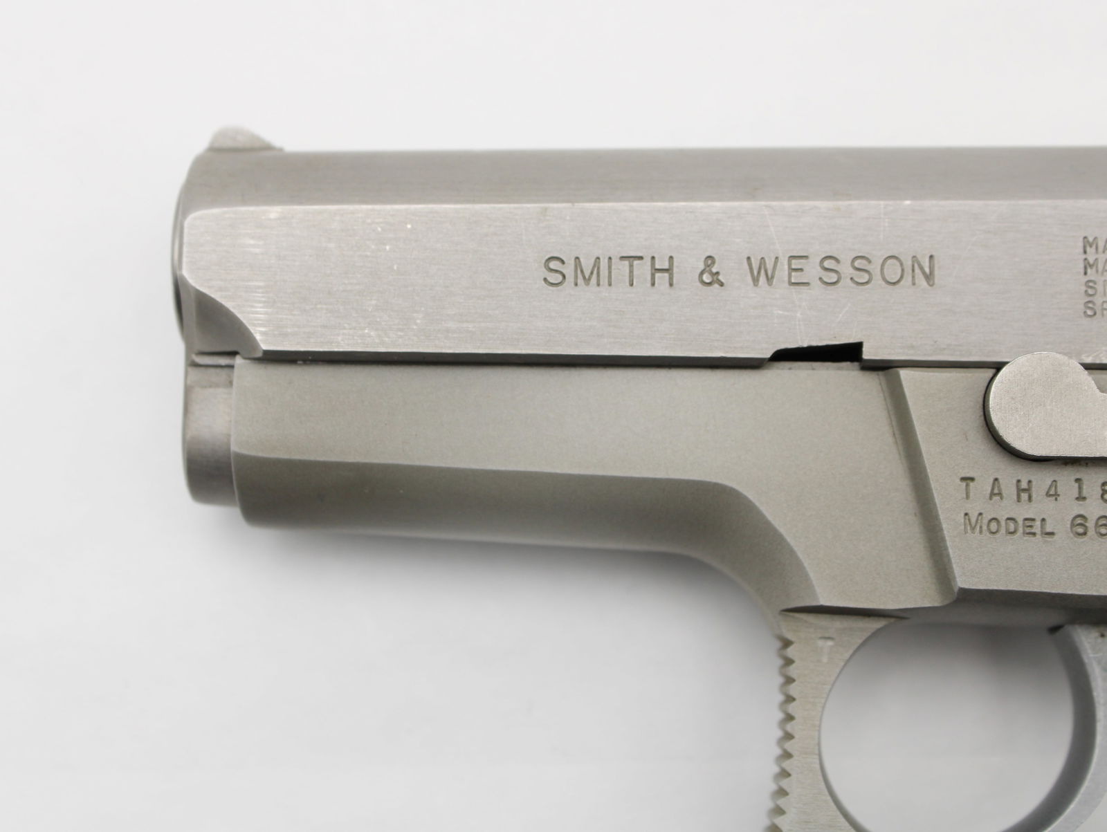 Smith & Wesson Model 669 Semi Automatic Pistol - 14