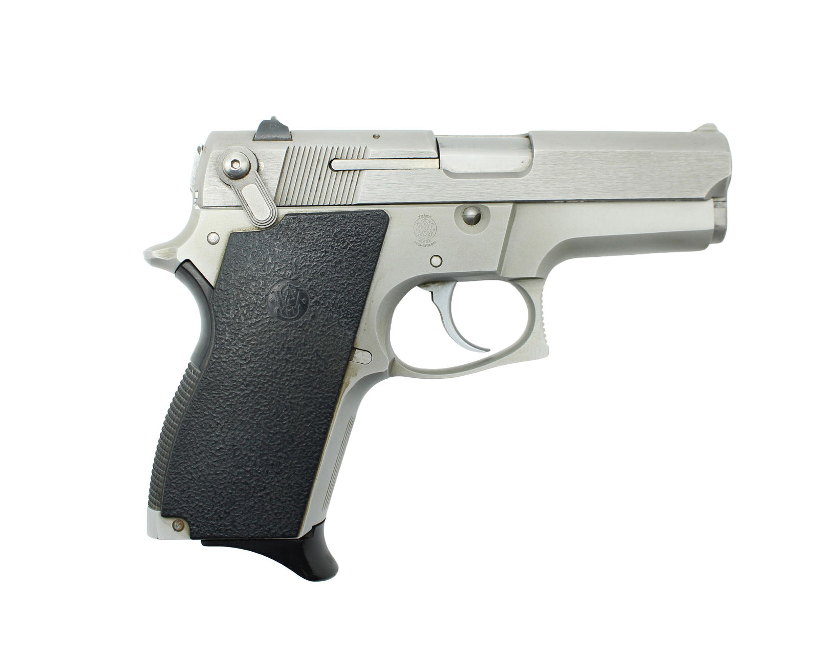 Smith & Wesson Model 669 Semi Automatic Pistol (1 of 20)