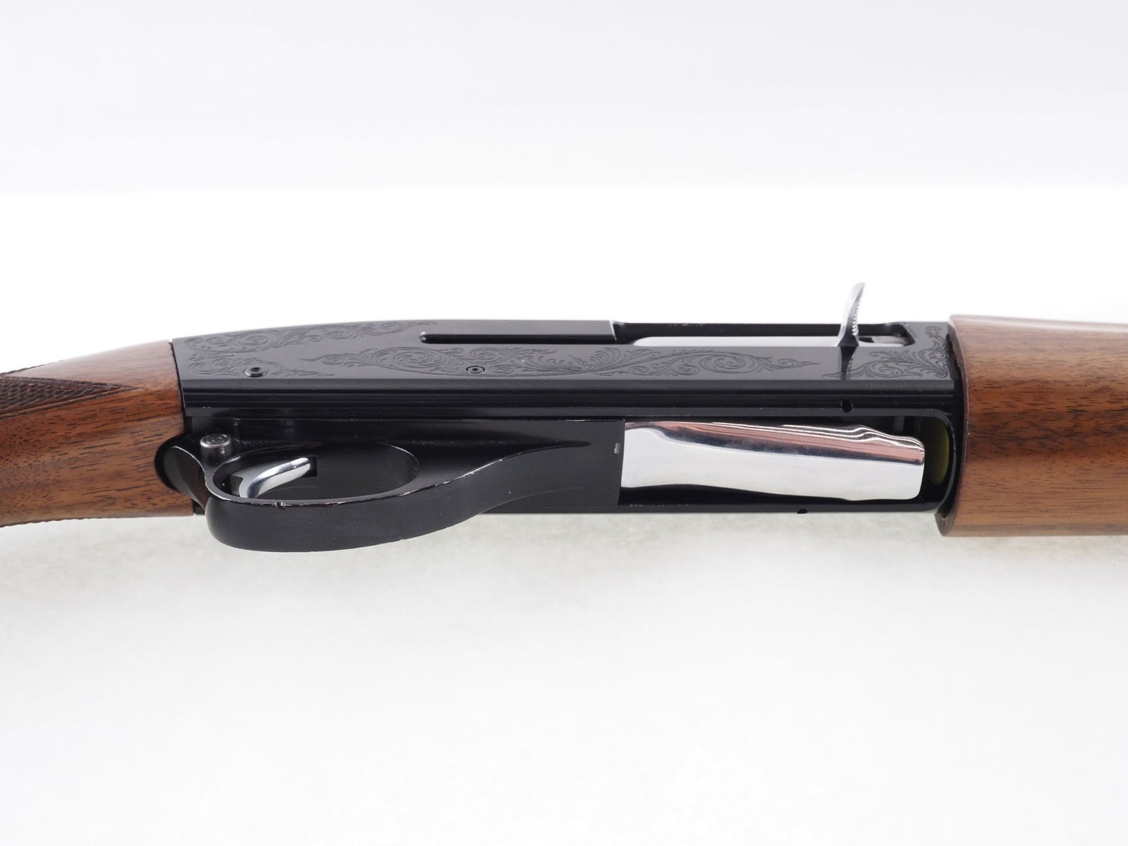 Smith & Wesson Model 1000 Semi Automatic Shotgun - 10