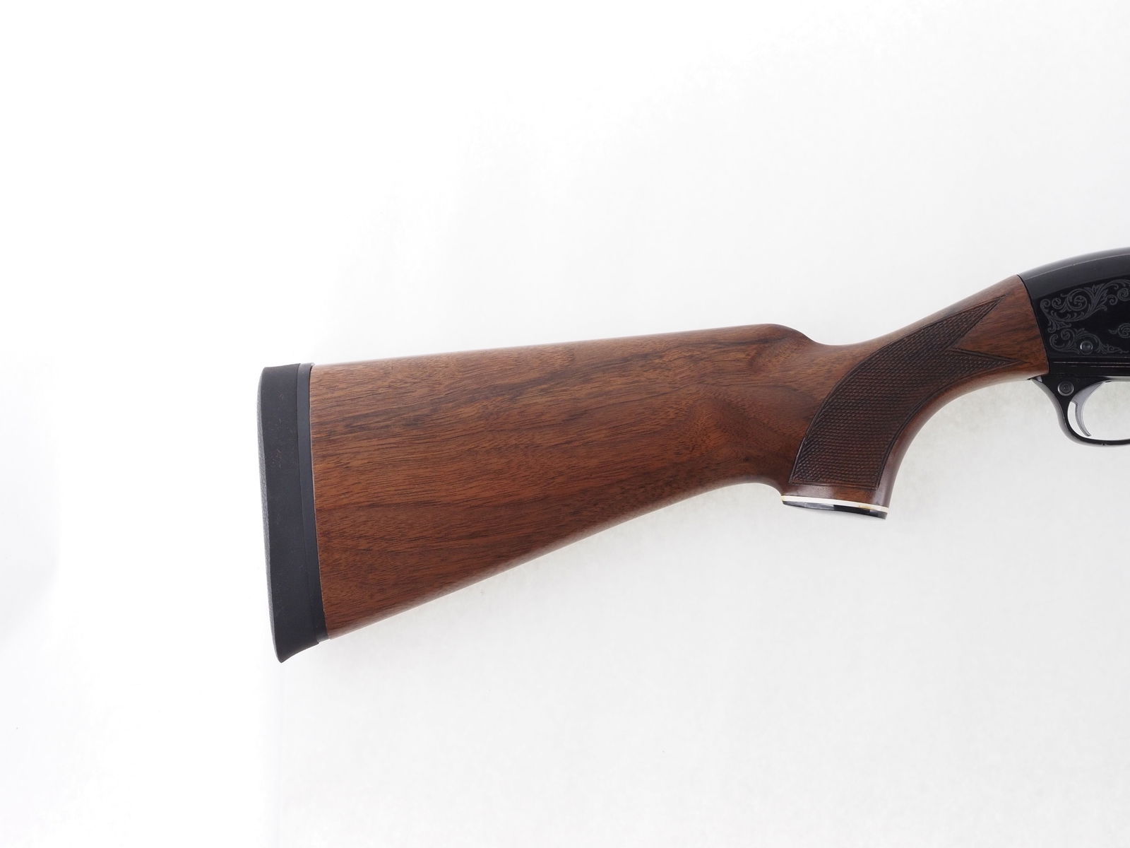 Smith & Wesson Model 1000 Semi Automatic Shotgun - 5