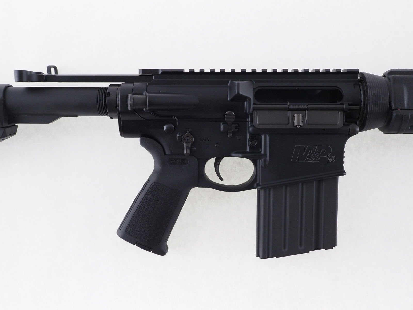 Smith & Wesson Model M&P-10 Semi Automatic Rifle - 9