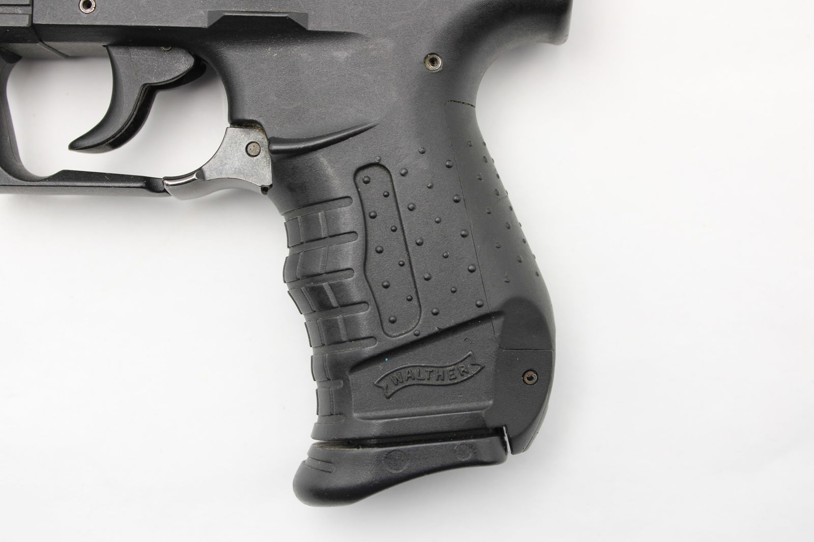 Walther Model P22 Semi Automatic Pistol - 13