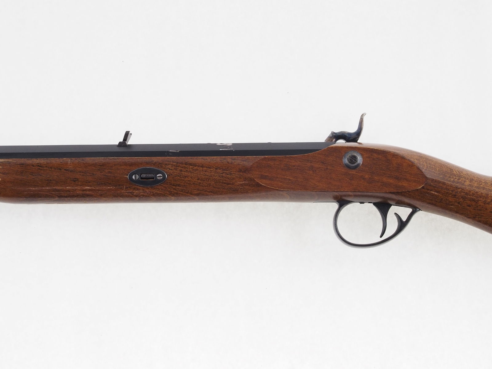 Traditions Deerhunter Percussion Rifle - 16