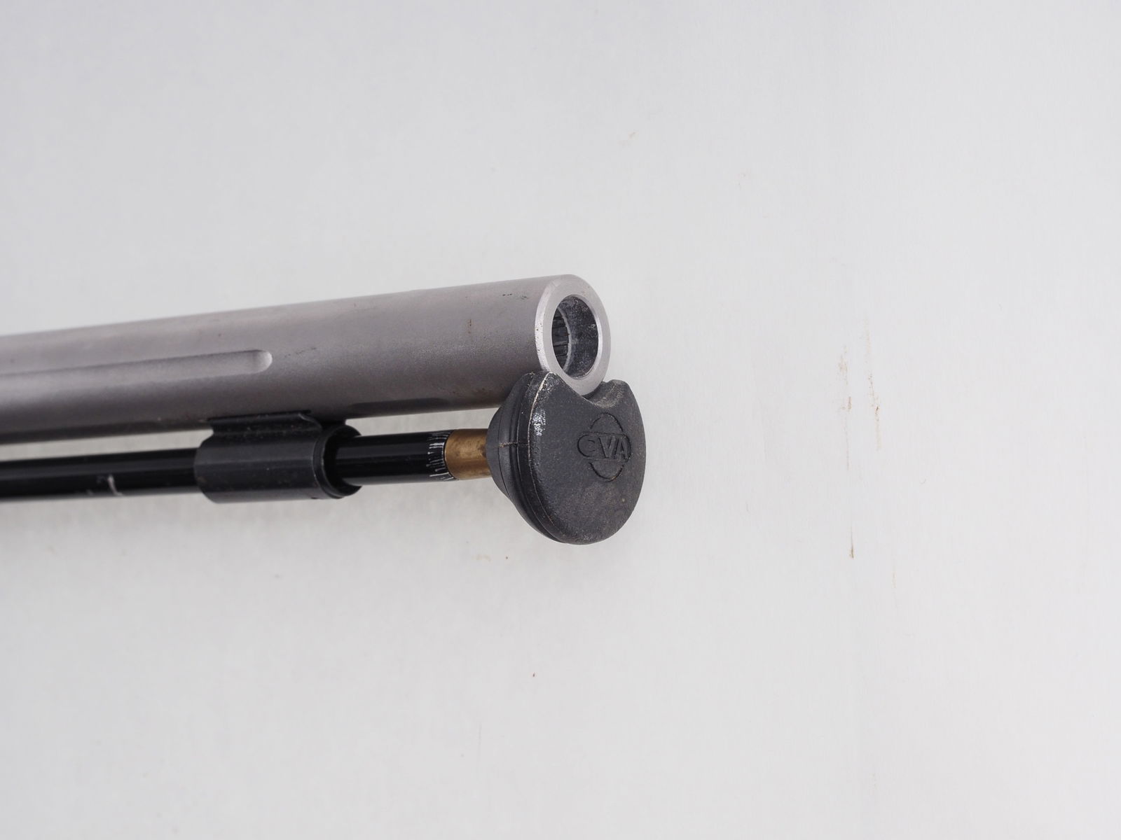 CVA Optima V2 Percussion Rifle - 9