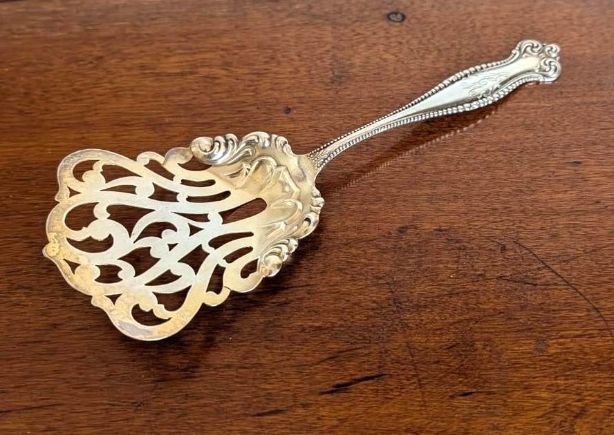 Towle Sterling Silver Tomato Server (1 of 12)