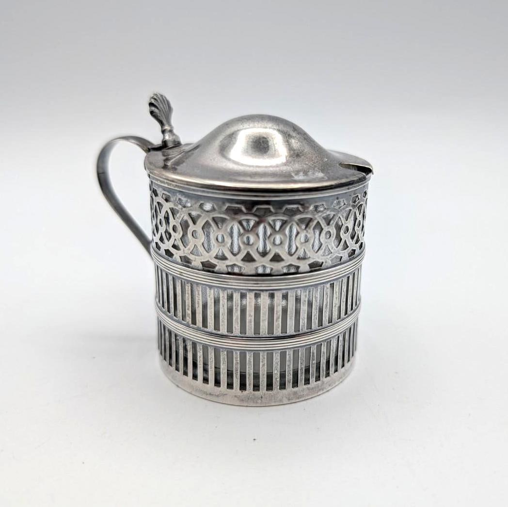 Webster Sterling Silver Mustard Pot w/ Clear Glass Liner: 2" in diameter x 2.5" in height 