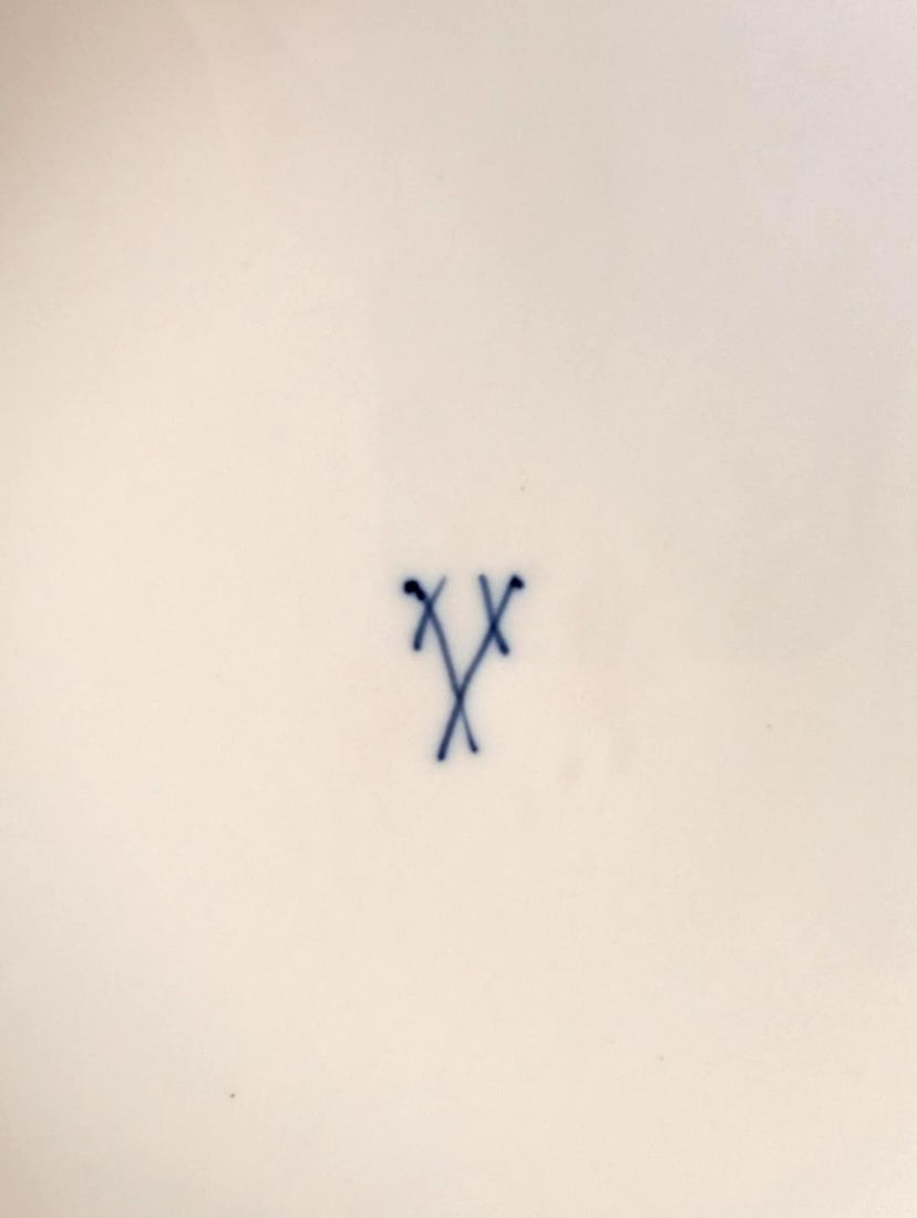 (5) Meissen Onion Pattern Plates - 5