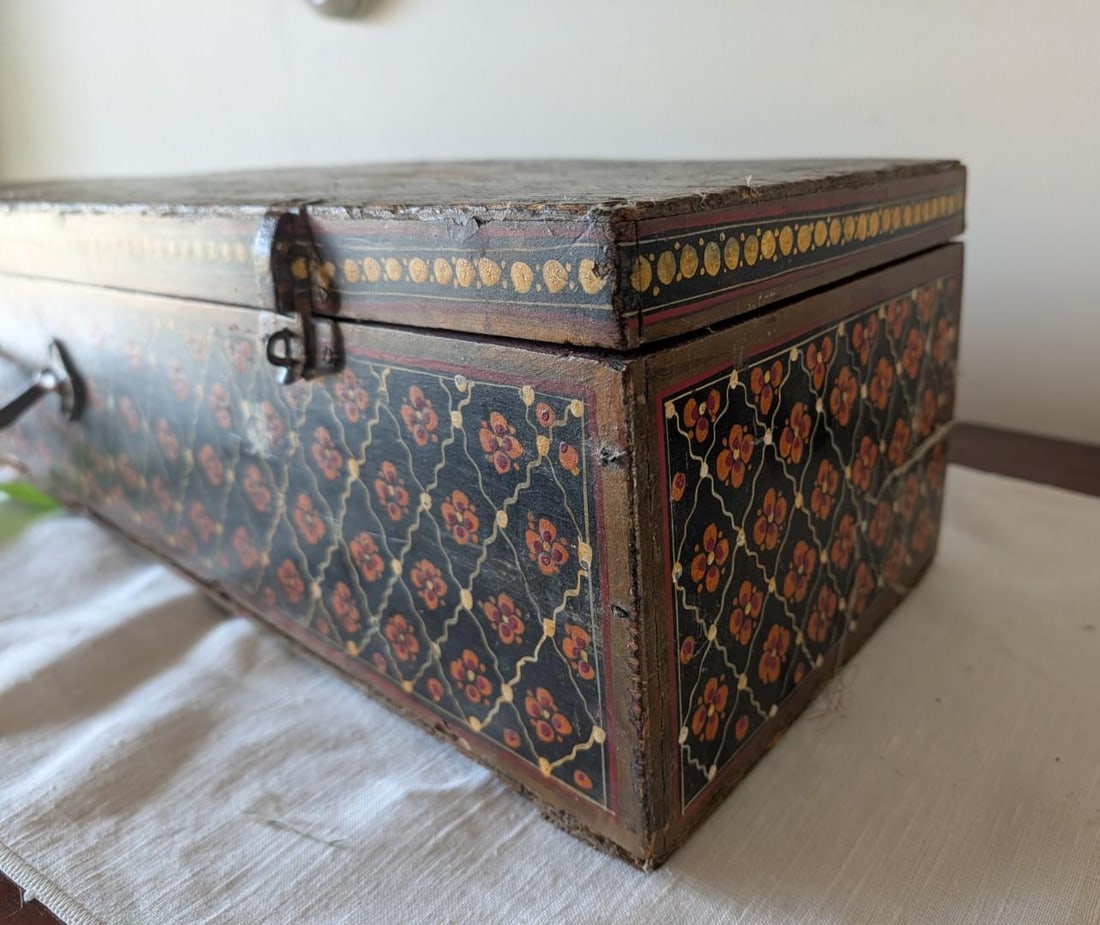 Antique Hand Painted Violin Case - 9