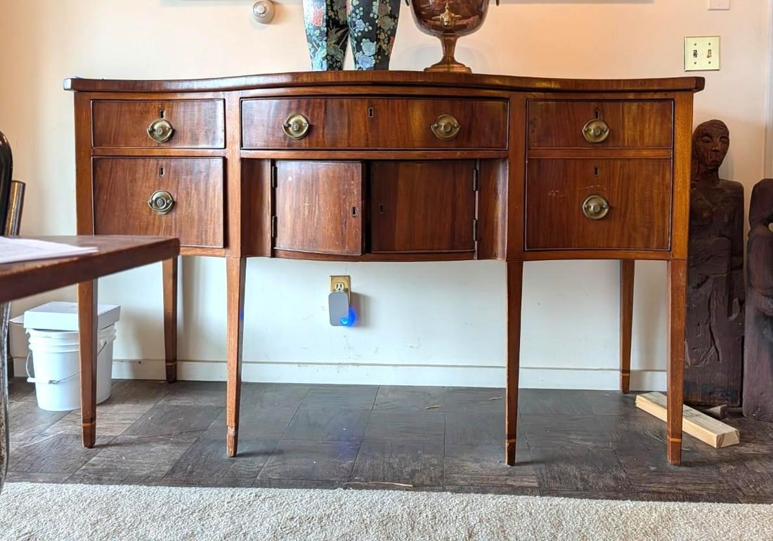 Period Hepplewhite Mahogany & Satinwood Serpentine Front Sideboard - 2