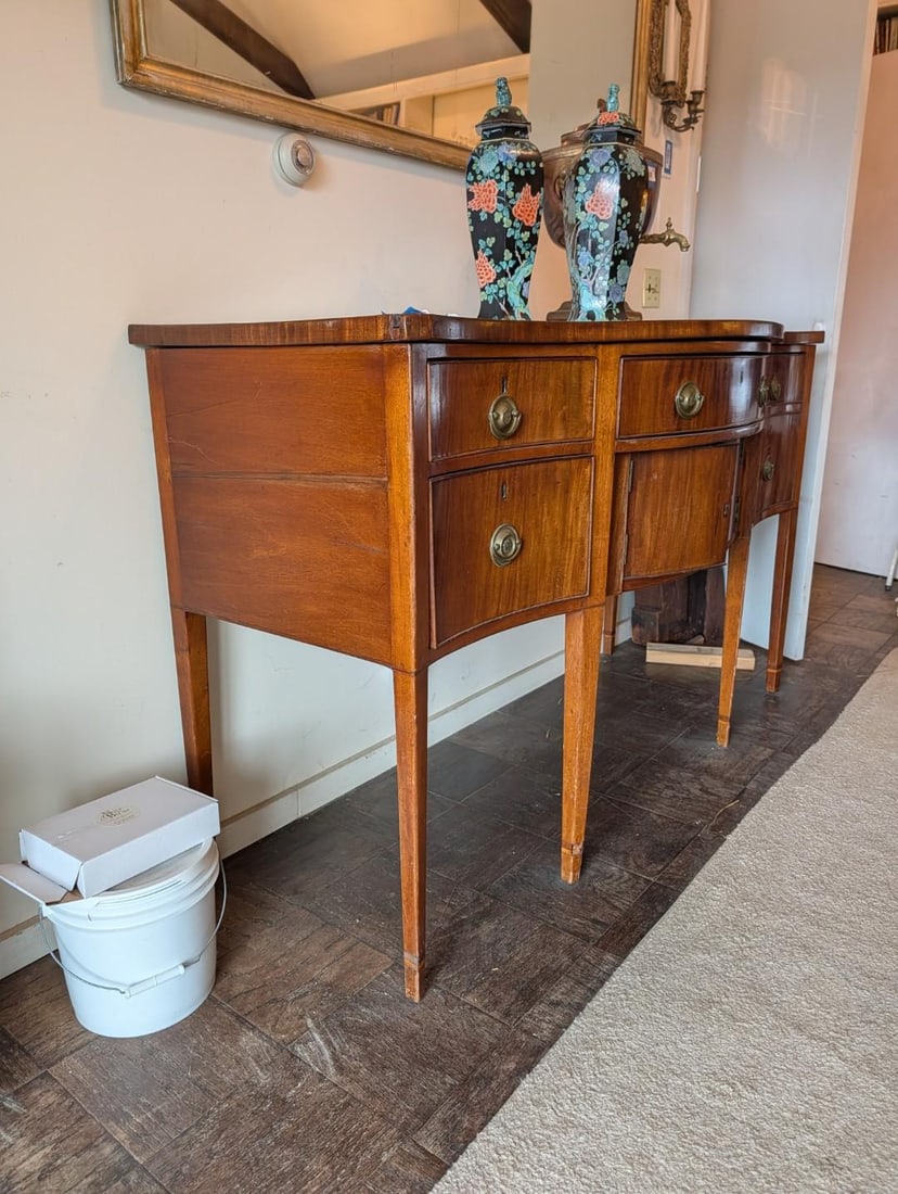 Period Hepplewhite Mahogany & Satinwood Serpentine Front Sideboard - 3