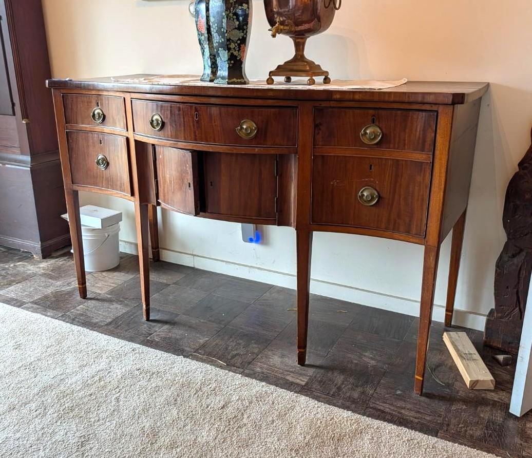 Period Hepplewhite Mahogany & Satinwood Serpentine Front Sideboard - 4