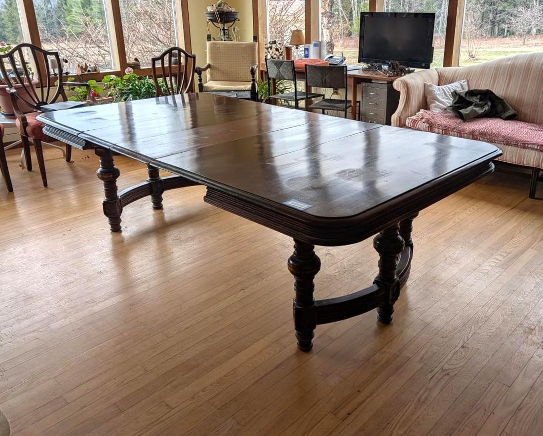 French Henry II Mahogany Dining Room Table - 3