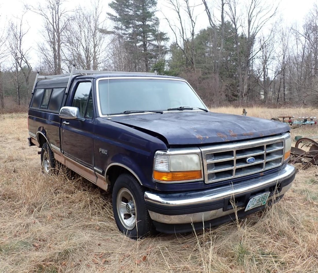 1995 Ford F150: VIN: 1FTEF15N6SNB35455, V8, 154,XXX + miles, 5 Spd Standard, PW, PD, 2x4, 76" bed, runs & drives, **see video** , Location: Backyard 