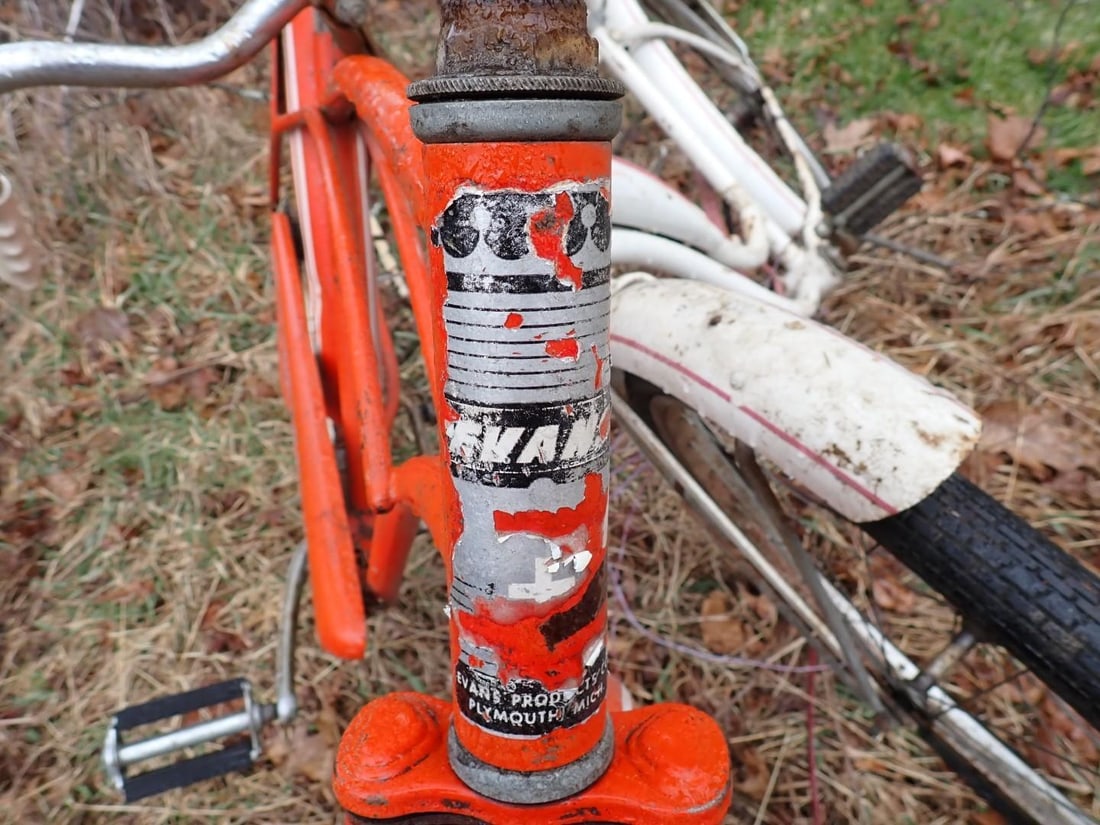 (2) Cruiser Bikes - 6