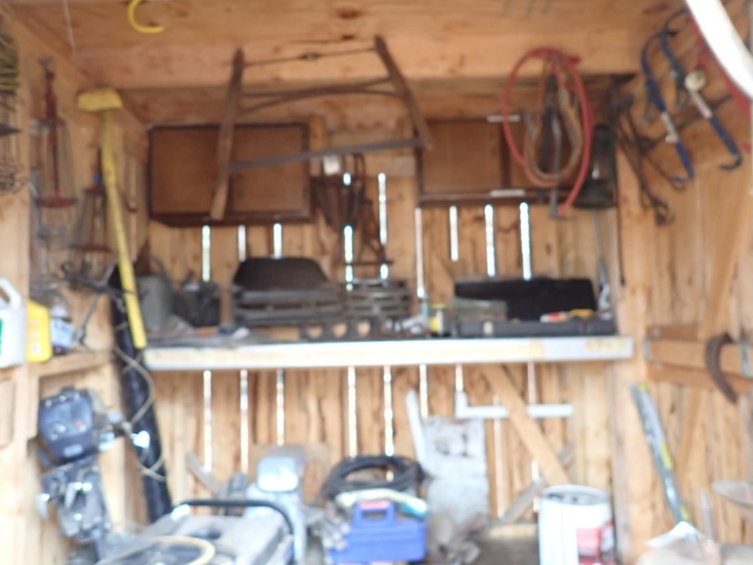 Picking Rights of Gambrel Style Toolshed - 2