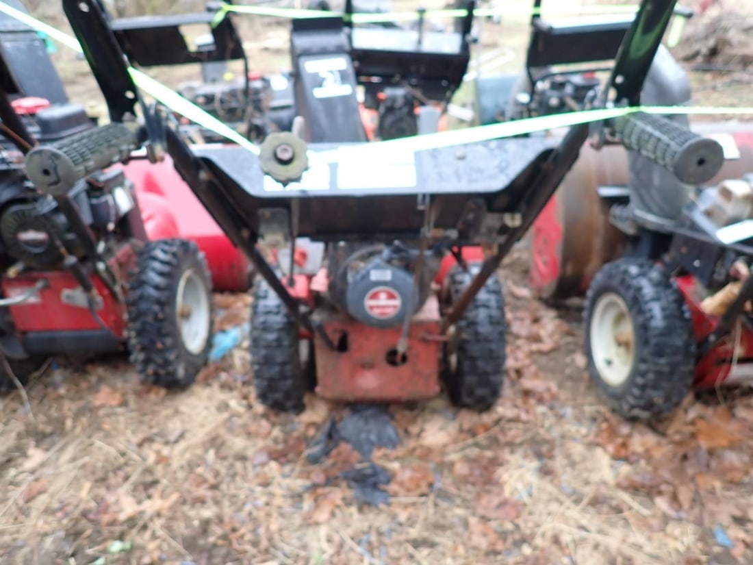 (4) Gas Powered Snowblower Projects - 13