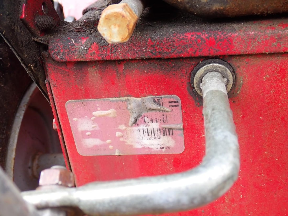 (4) Gas Powered Snowblower Projects - 16