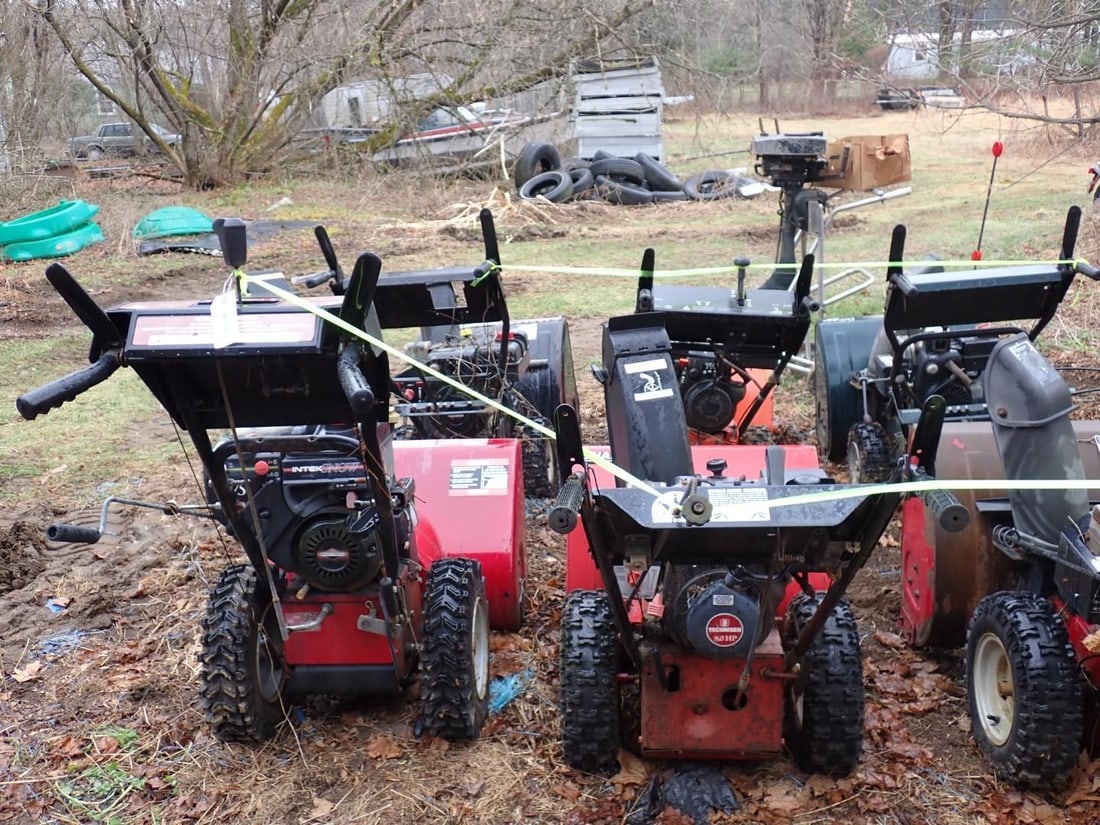 (4) Gas Powered Snowblower Projects - 9