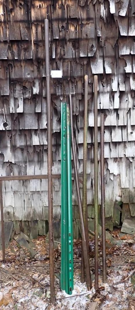 (5) Asst. Steel Bars: incl. (1) 6' and more, Location: Backyard 