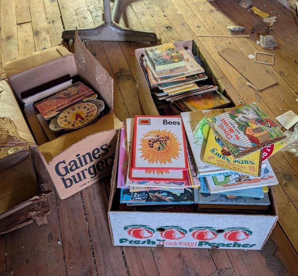 (3) Boxes of Children's Books (1 of 10)