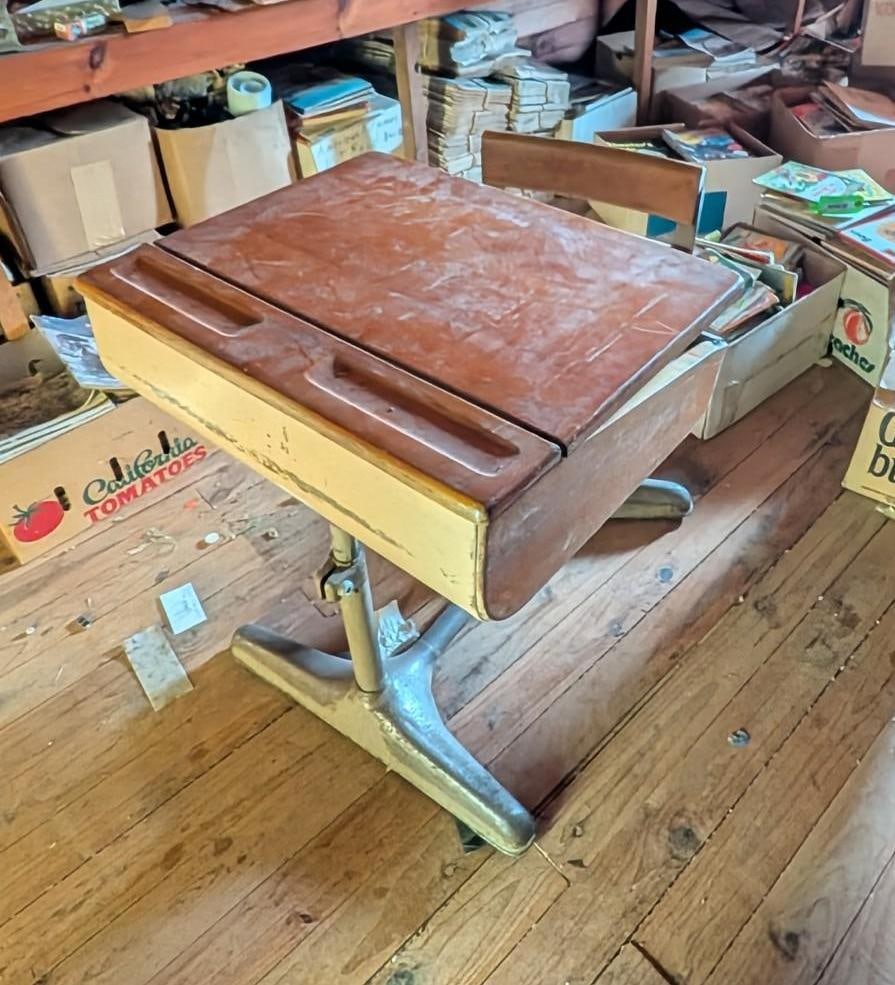 Vintage Child's Classroom Desk (1 of 10)