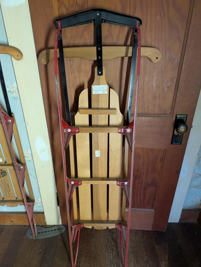 (4) Vintage Runner Sleds - 8